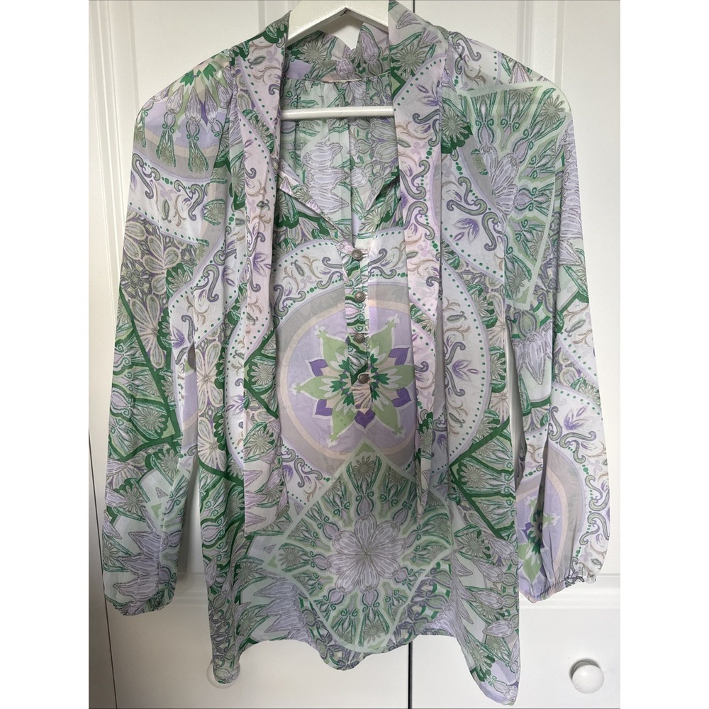 Flowy Sheer Flowery Half Buttoned 3/4 Sleeves‎ Tie-Neck Blouse